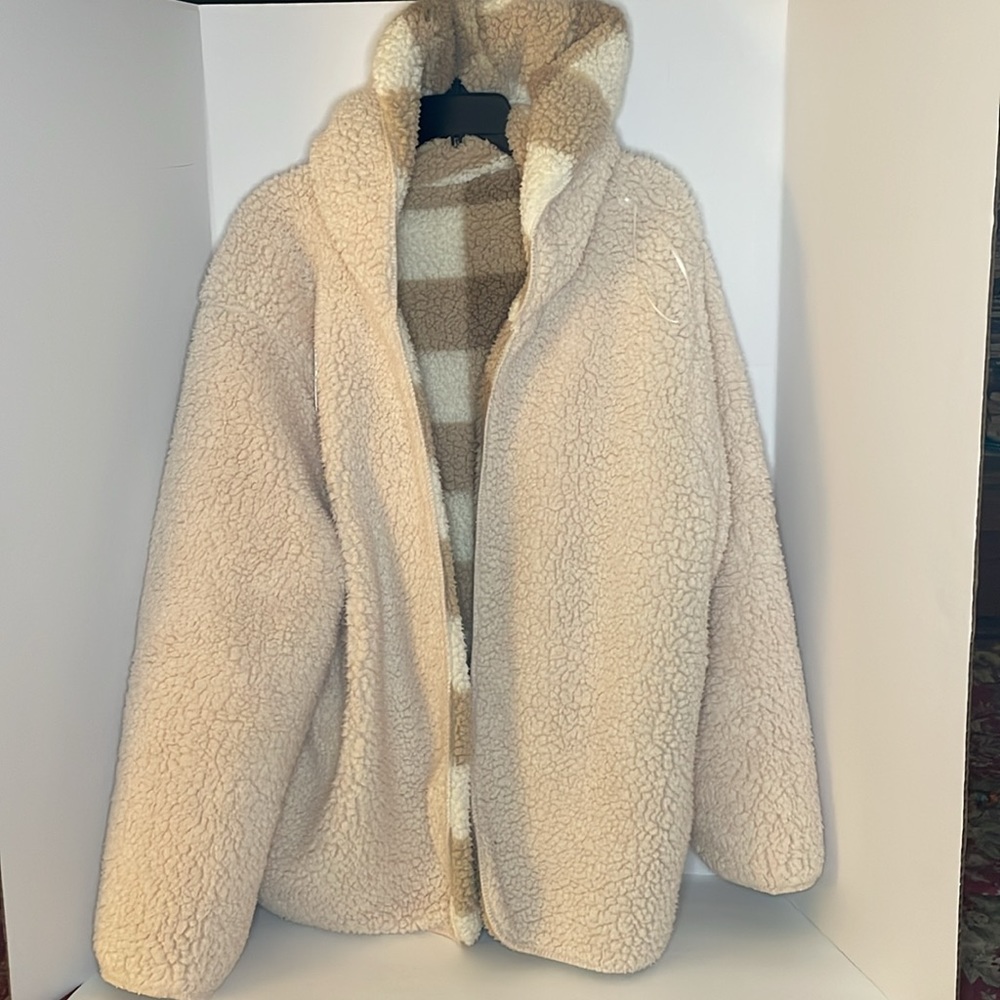 Love Tree Sherpa reversible teddy coat women’s size XL - Picture 3 of 13